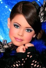 Watch Toddlers and Tiaras online free.