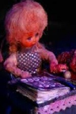 Watch Watch Alice Bleed online free.